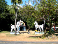 temple horses, Pondi road